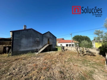 Moradia T3 para Venda em Freixedas