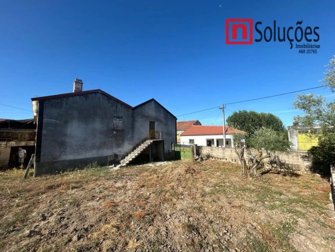 Moradia T3 para Venda em Freixedas Foto 2