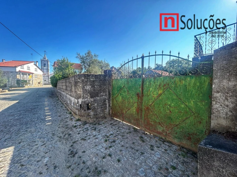 Moradia T3 para Venda em Freixedas Foto 22