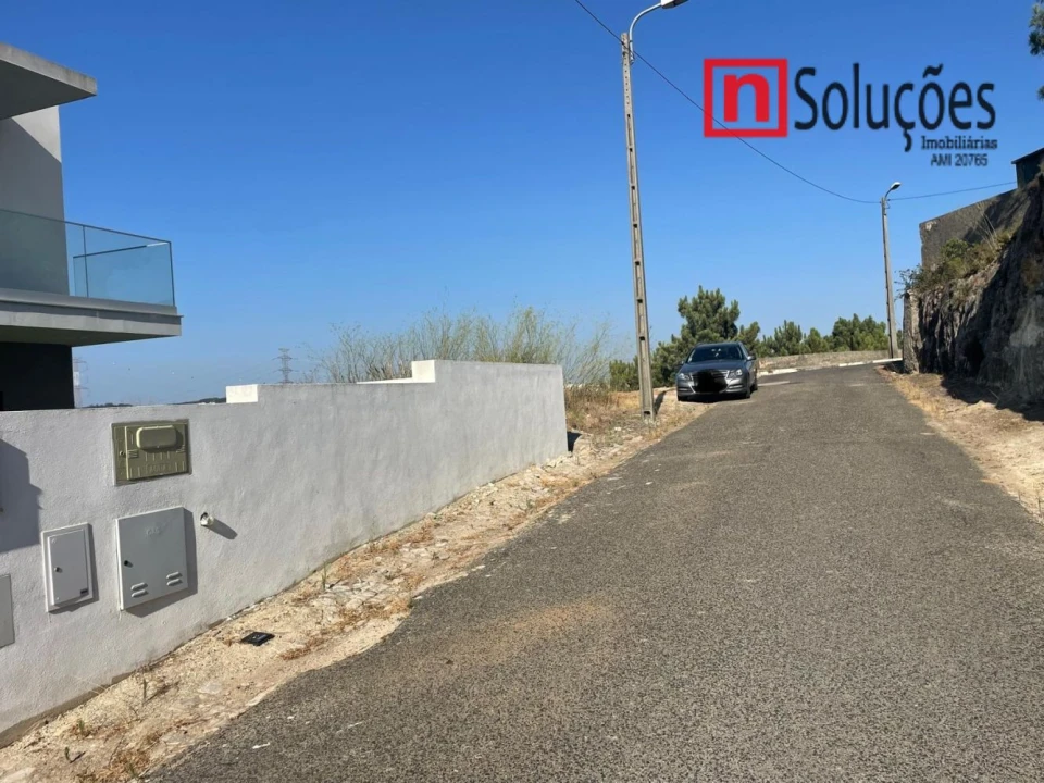 Terreno para Venda em Casal de Cambra Foto 12