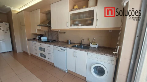 Apartamento T3 para Venda em Póvoa de Santa Iria e Forte da Casa