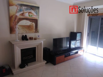 Apartamento T3 para Venda em Póvoa de Santa Iria e Forte da Casa