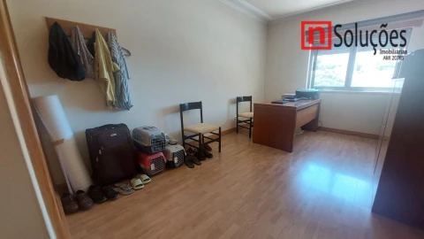 Apartamento T3 para Venda em Póvoa de Santa Iria e Forte da Casa