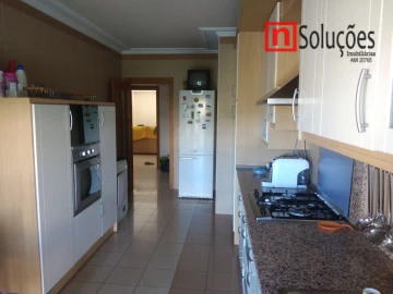 Apartamento T3 para Venda em Póvoa de Santa Iria e Forte da Casa