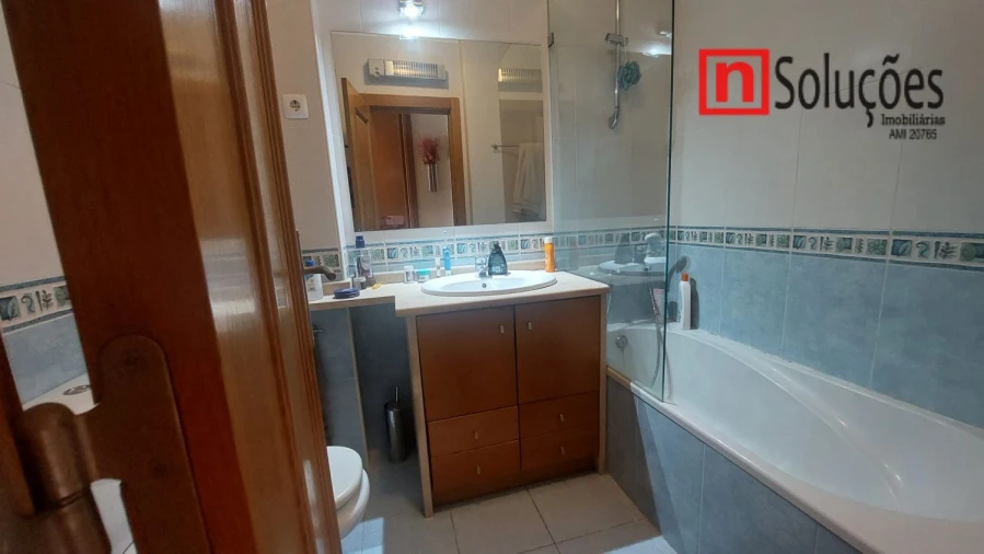 Apartamento T3 para Venda em Póvoa de Santa Iria e Forte da Casa Foto 16