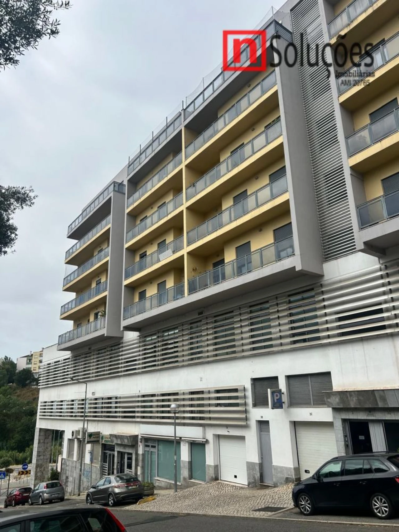 Apartamento T3 para Venda em Póvoa de Santa Iria e Forte da Casa Foto 2