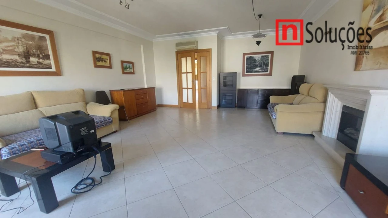 Apartamento T3 para Venda em Póvoa de Santa Iria e Forte da Casa Foto 14