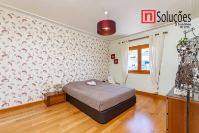 Apartamento T3 para Venda em Póvoa de Santa Iria e Forte da Casa