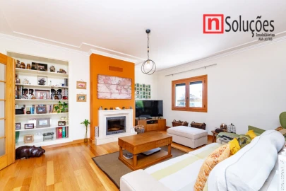 Apartamento T3 para Venda em Póvoa de Santa Iria e Forte da Casa