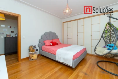 Apartamento T3 para Venda em Póvoa de Santa Iria e Forte da Casa