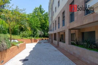 Apartamento T3 para Venda em Póvoa de Santa Iria e Forte da Casa