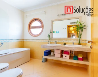 Apartamento T3 para Venda em Póvoa de Santa Iria e Forte da Casa