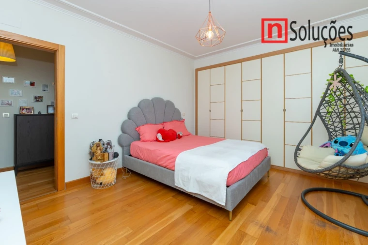 Apartamento T3 para Venda em Póvoa de Santa Iria e Forte da Casa Foto 23