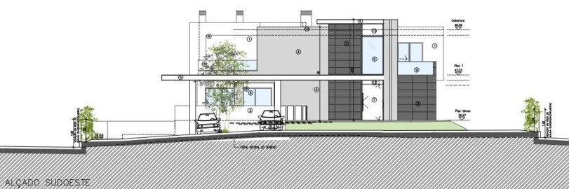 Moradia T6 para Venda em Santo Estêvão
