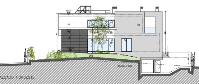 Moradia T6 para Venda em Santo Estêvão