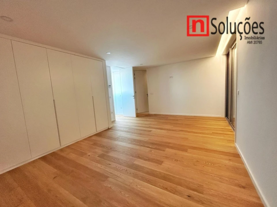 Moradia T6 para Venda em Santo Estêvão Foto 47