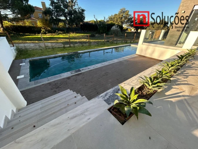 Moradia T6 para Venda em Santo Estêvão Foto 28