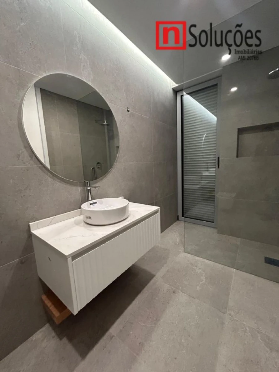 Moradia T6 para Venda em Santo Estêvão Foto 41