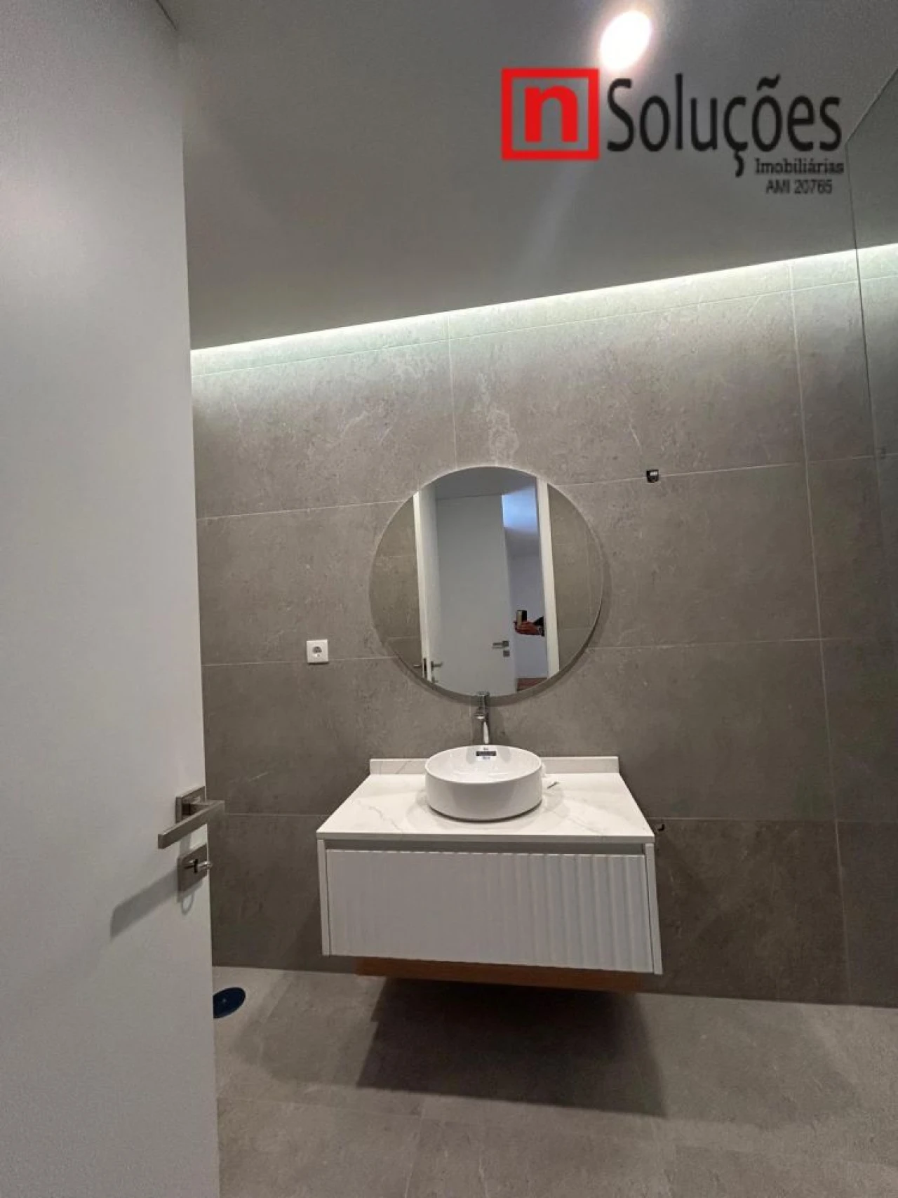 Moradia T6 para Venda em Santo Estêvão Foto 35