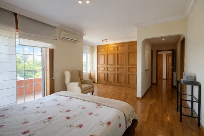 Apartamento T4 para Venda em Cidade da Maia