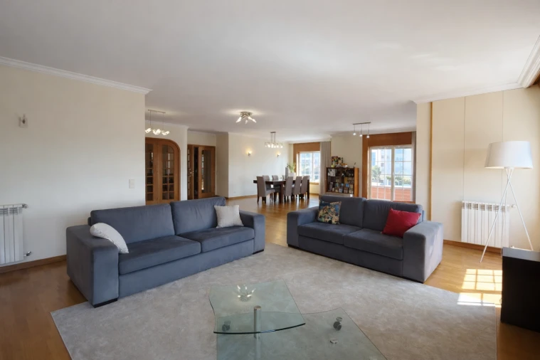 Apartamento T4 para Venda em Cidade da Maia Foto 6