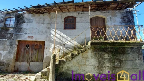 Quinta T0 para Venda em Ruivães e Campos