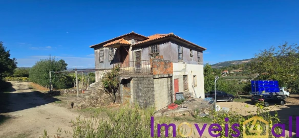 Quinta T8 para Venda em Adorigo