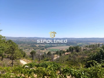 Quinta T2 para Venda em Orjais