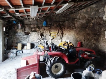 Quinta T2 para Venda em Orjais