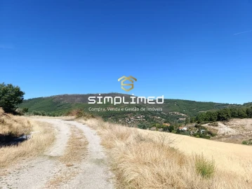 Quinta T0 para Venda em Orjais