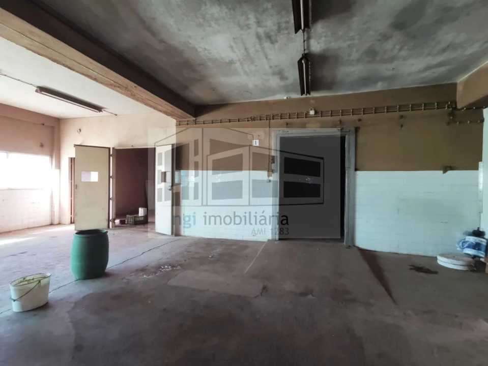 Loja para Venda em Santa Iria de Azoia, São João da Talha e Bobadela Foto 79