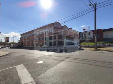 Loja para Venda em Santa Iria de Azoia, São João da Talha e Bobadela