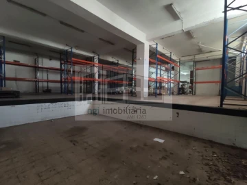 Loja para Venda em Santa Iria de Azoia, São João da Talha e Bobadela