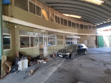 Loja para Venda em Santa Iria de Azoia, São João da Talha e Bobadela