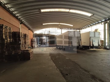Loja para Venda em Santa Iria de Azoia, São João da Talha e Bobadela