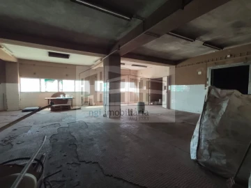 Loja para Venda em Santa Iria de Azoia, São João da Talha e Bobadela