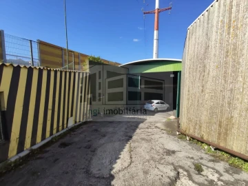 Loja para Venda em Santa Iria de Azoia, São João da Talha e Bobadela