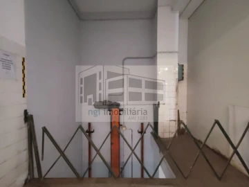 Loja para Venda em Santa Iria de Azoia, São João da Talha e Bobadela