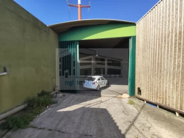 Loja para Venda em Santa Iria de Azoia, São João da Talha e Bobadela