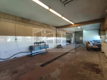 Loja para Venda em Santa Iria de Azoia, São João da Talha e Bobadela