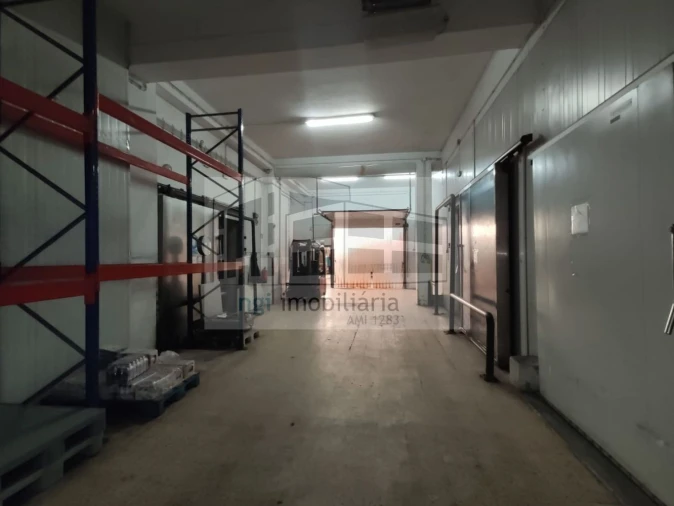 Loja para Venda em Santa Iria de Azoia, São João da Talha e Bobadela Foto 2