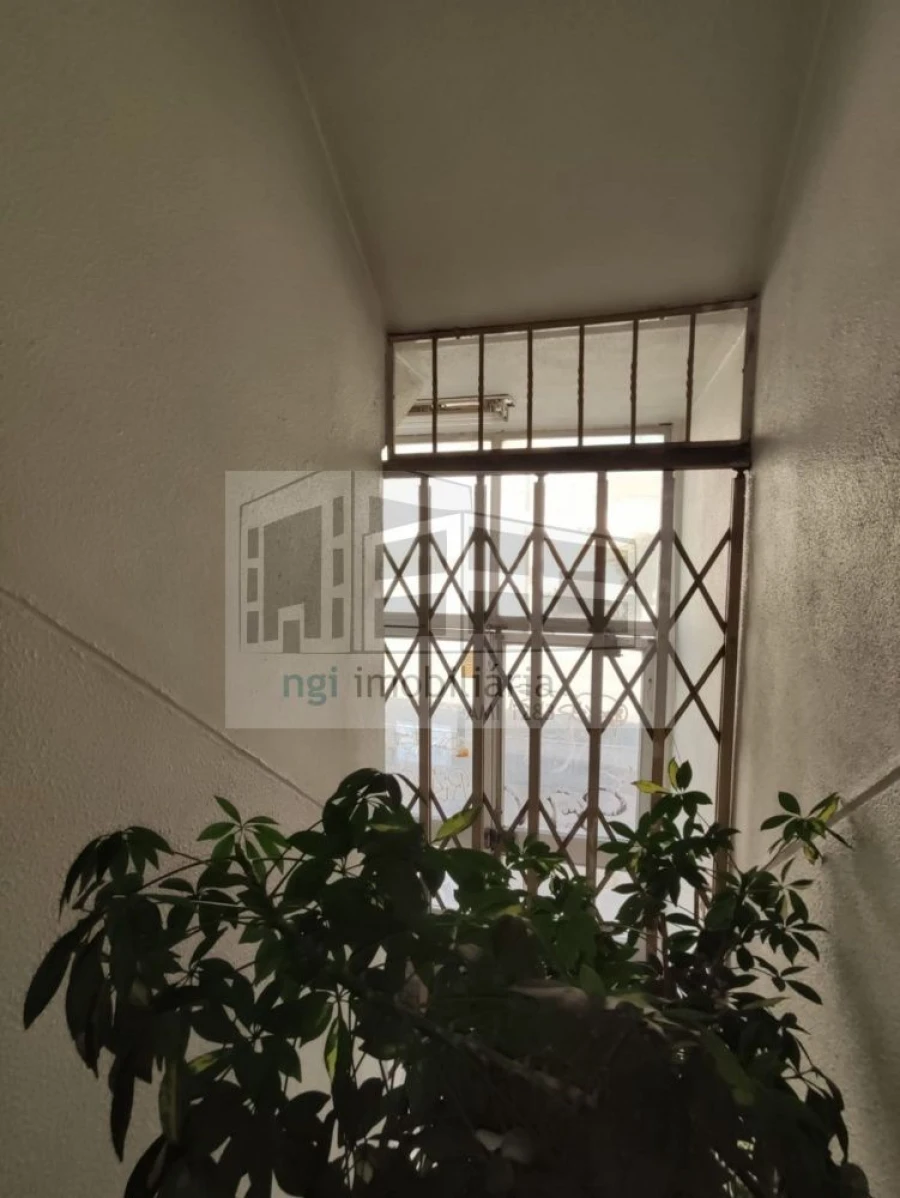 Loja para Venda em Santa Iria de Azoia, São João da Talha e Bobadela Foto 28