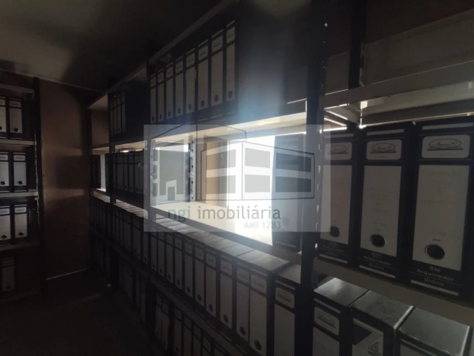 Loja para Venda em Santa Iria de Azoia, São João da Talha e Bobadela Foto 45