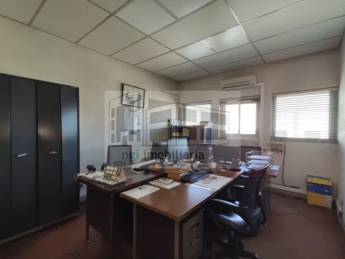 Loja para Venda em Santa Iria de Azoia, São João da Talha e Bobadela Foto 20