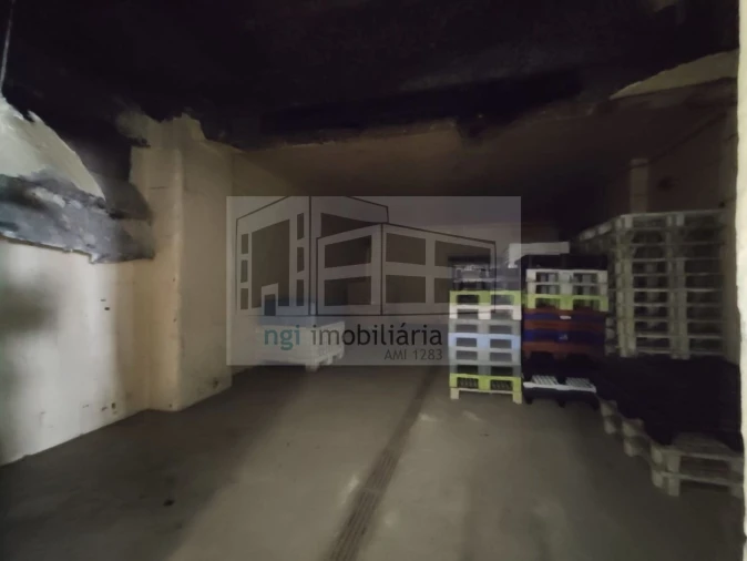 Loja para Venda em Santa Iria de Azoia, São João da Talha e Bobadela Foto 81