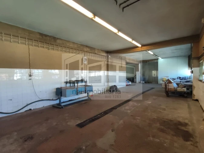 Loja para Venda em Santa Iria de Azoia, São João da Talha e Bobadela Foto 85