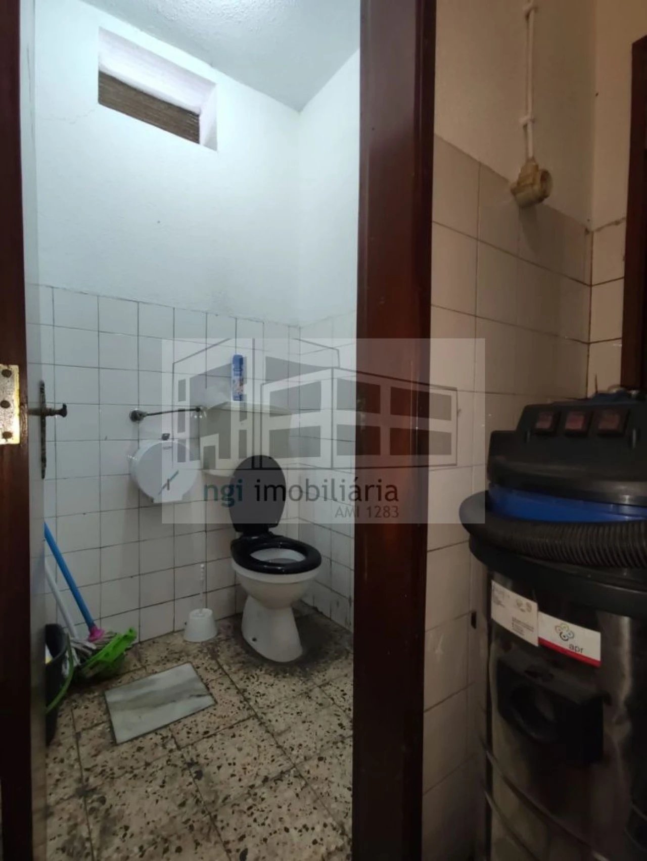 Loja para Venda em Santa Iria de Azoia, São João da Talha e Bobadela Foto 42