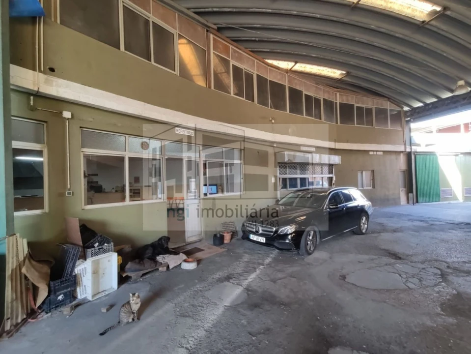 Loja para Venda em Santa Iria de Azoia, São João da Talha e Bobadela Foto 27