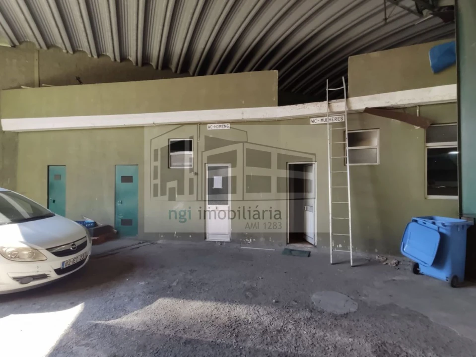 Loja para Venda em Santa Iria de Azoia, São João da Talha e Bobadela Foto 25