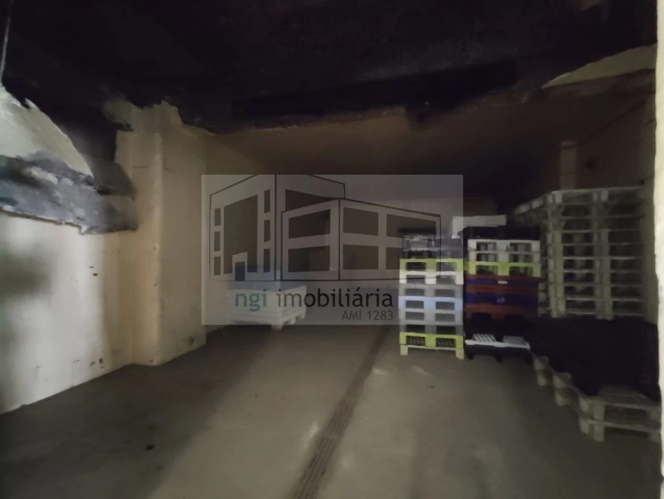 Loja para Venda em Santa Iria de Azoia, São João da Talha e Bobadela Foto 81